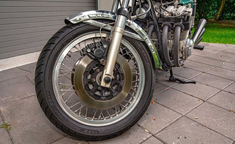 Dual front disc brakes