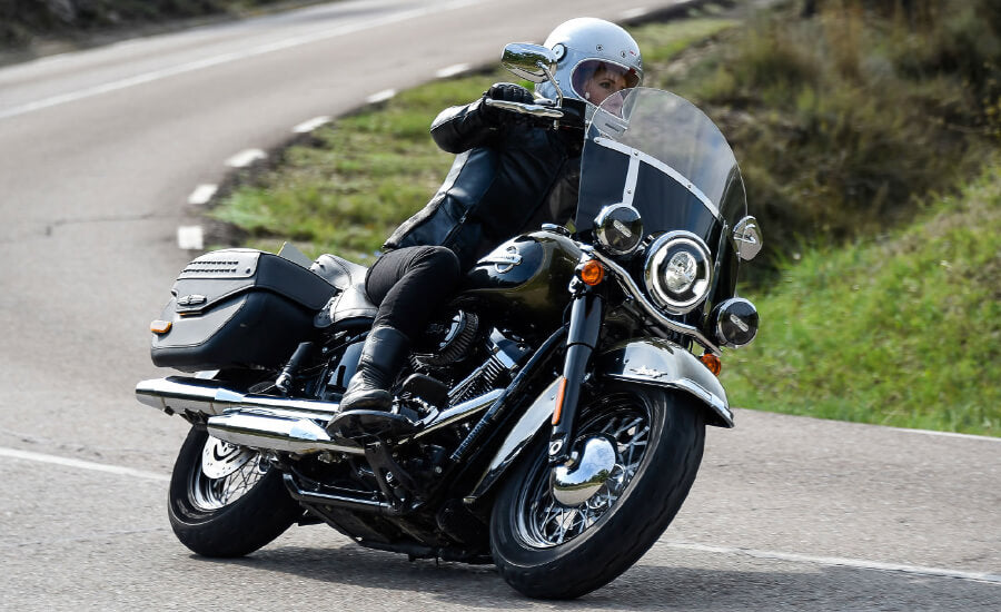 Harley Davidson Softail Heritage Classic Comfort and Ergonomics