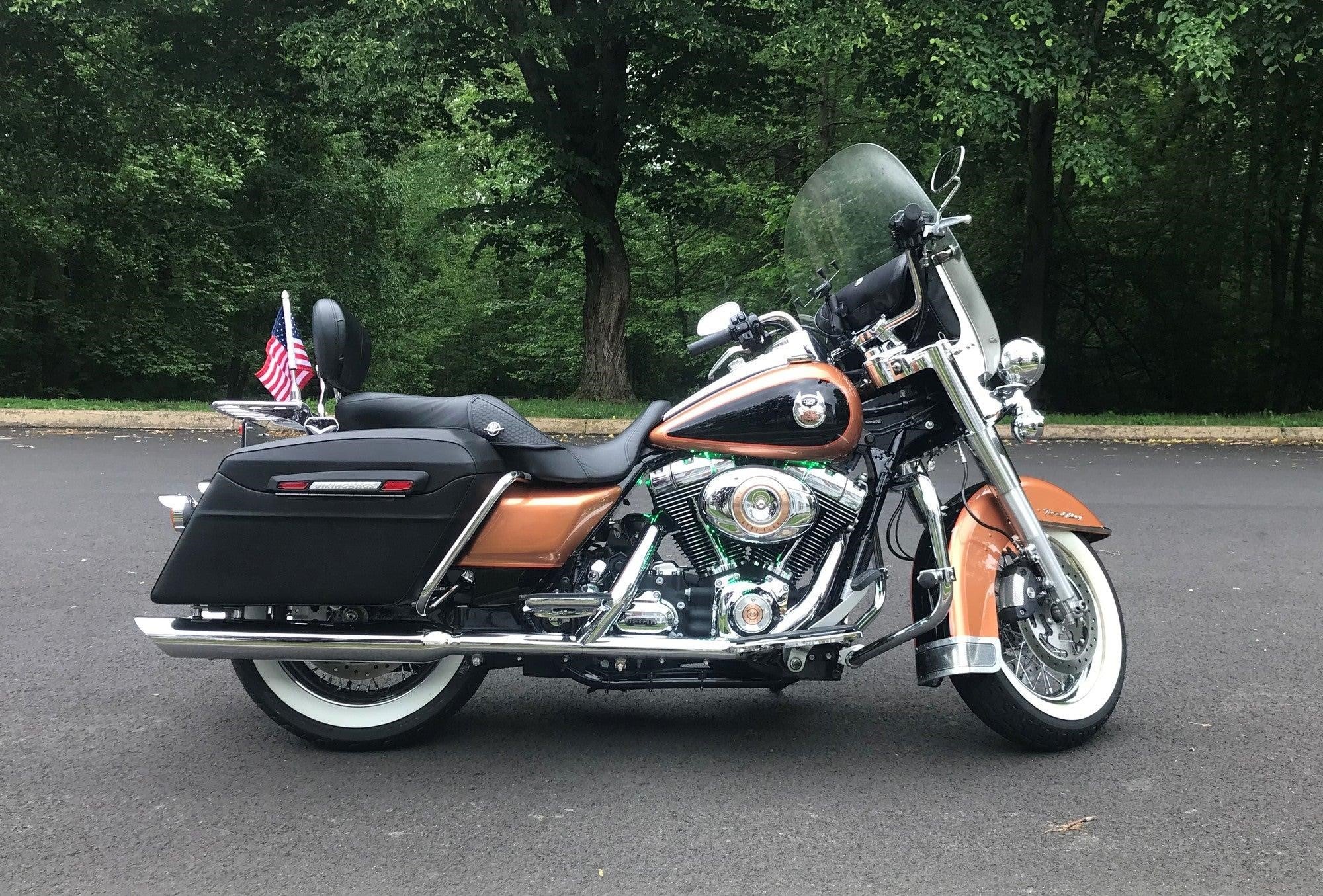 Background of The Harley Road King