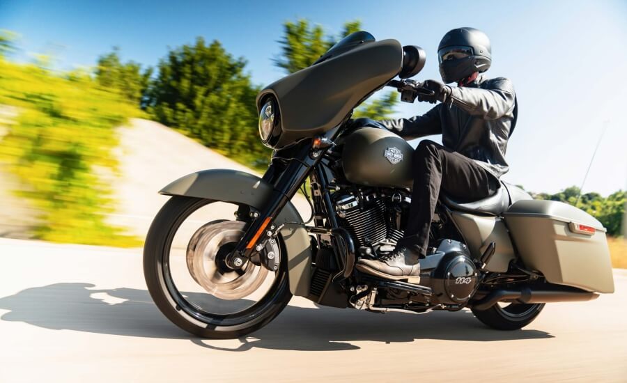 Comfort & Ergonomics: Harley Davidson Street Glide