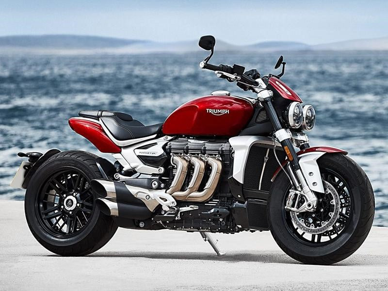 FIRST GLANCE OF THE TRIUMPH ROCKET 3 MOTORBIKE