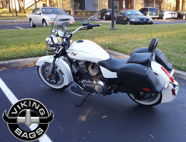 Avoiding the Dangers – Why You Need a Motorcycle Windshield