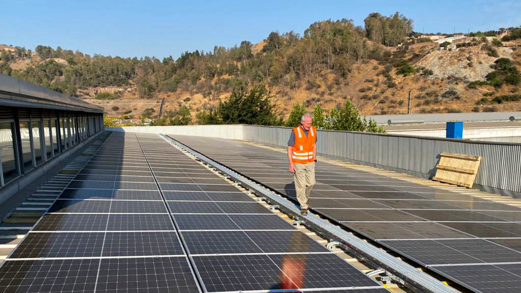 FERAM se suma al cambio: Casa Matriz opera con Energía Renovable