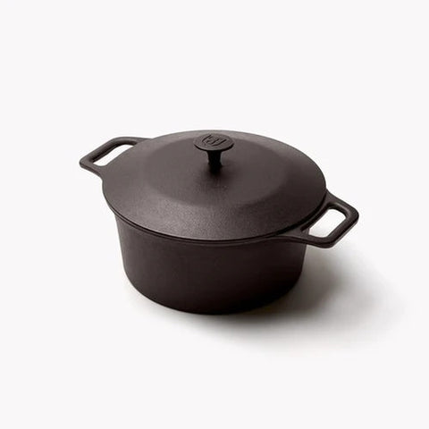 Field Company No. 8 Cast Iron Dutch Oven in black cast iron.