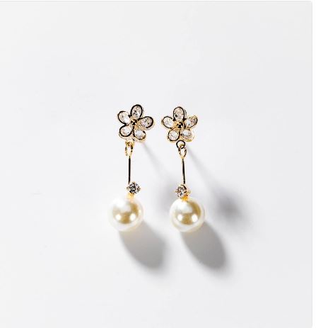 "Perlen des Luxus" - Ohrringe mit 24 Karat vergoldeten Zirkonia-Perlen, die puren Luxus verkörpern-Miss Chogan Parfum