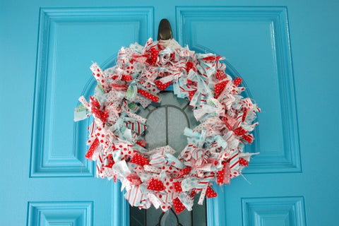 how to make a Christmas fabric wreath