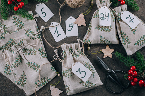 how to make a garland Advent calendar