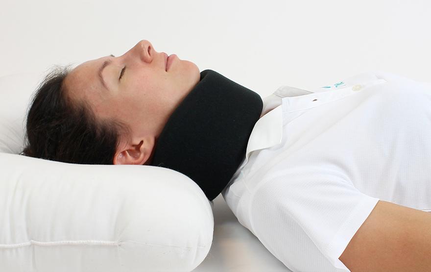 sleeping with neck pain