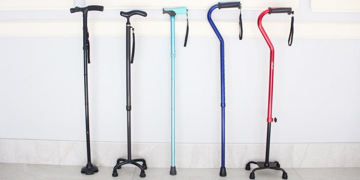 Adjustable Walking Stick - CE Mobility - Comfortable & secure