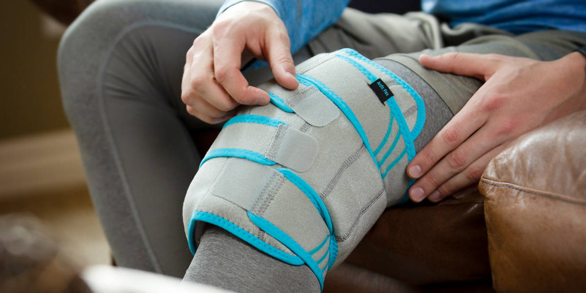 wearing knee ice wrap