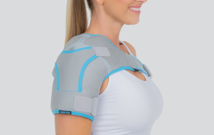 woman shoulder ice wrap