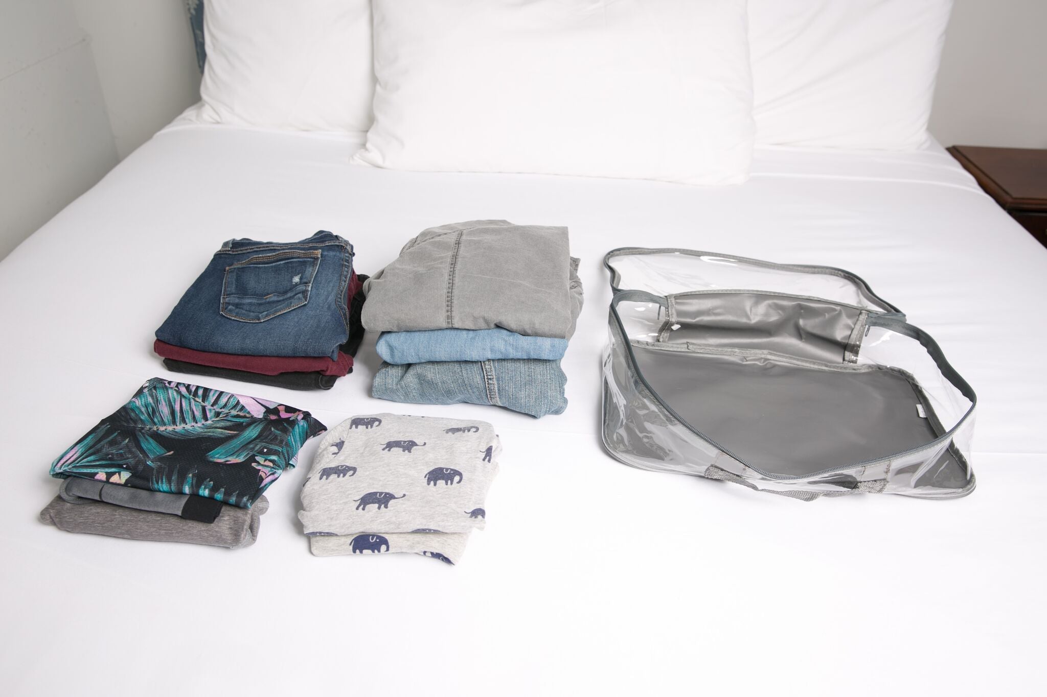 Large packing cube for jeans flying essentials