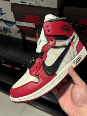 jpeg-optimizer_Jordan 1 x Off-White “Chicago”1.jpg__PID:8384d994-d6df-4035-b56d-a197cdcb125e