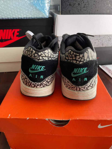 jpeg-optimizer_Nike Air Max 1 x Atmos “Elephant” (2007)4.jpg__PID:8040eb6e-86e7-4d9b-850d-1748ea5eb219