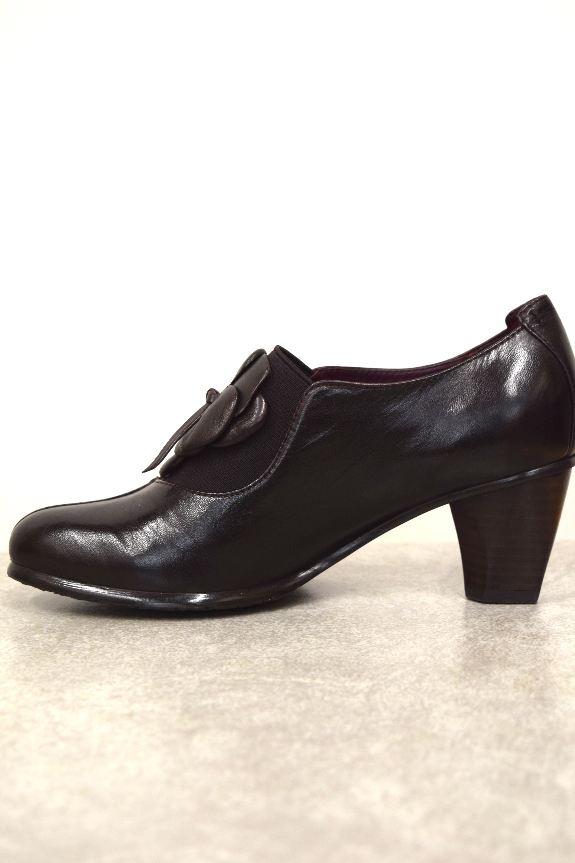 Plum Leather Shoe – BK&CO