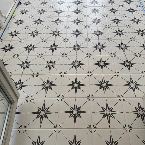 Stow Star Tile Stencil for Floors