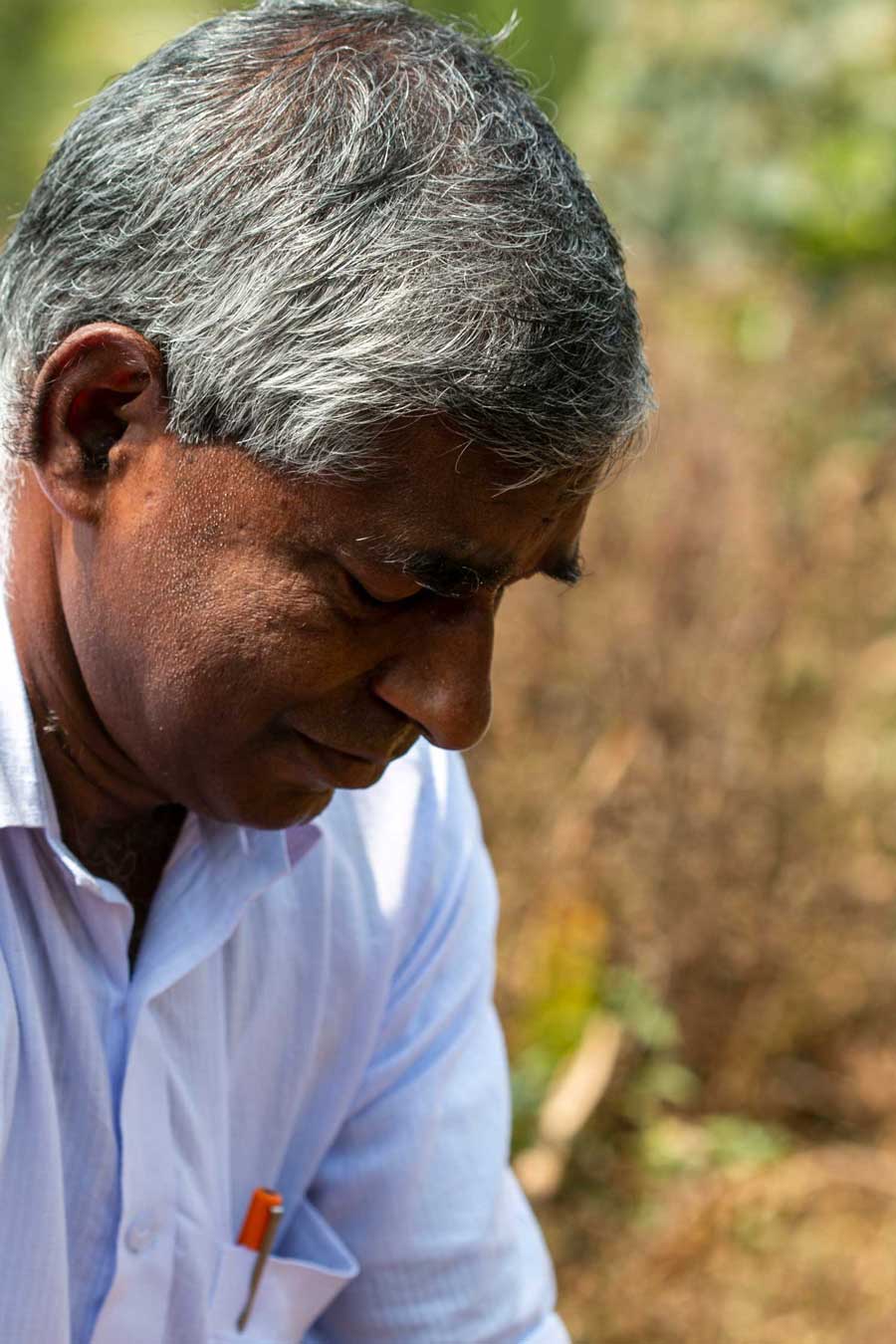 Producteur d'épices dans le Kerala, en Inde, avec qui nous collaborons