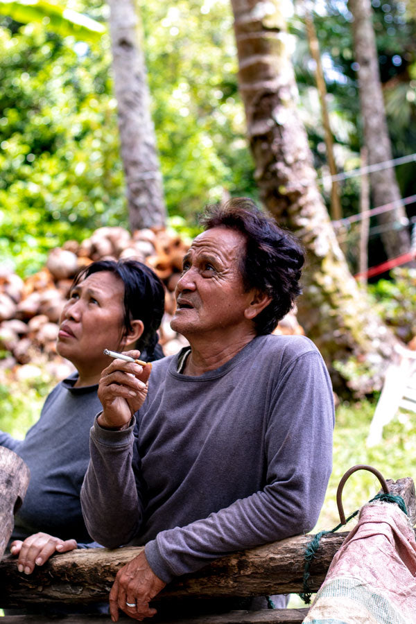 Producteurs d'épices sur l'île de Sulawesi, en Indonésie, avec qui nous collaborons