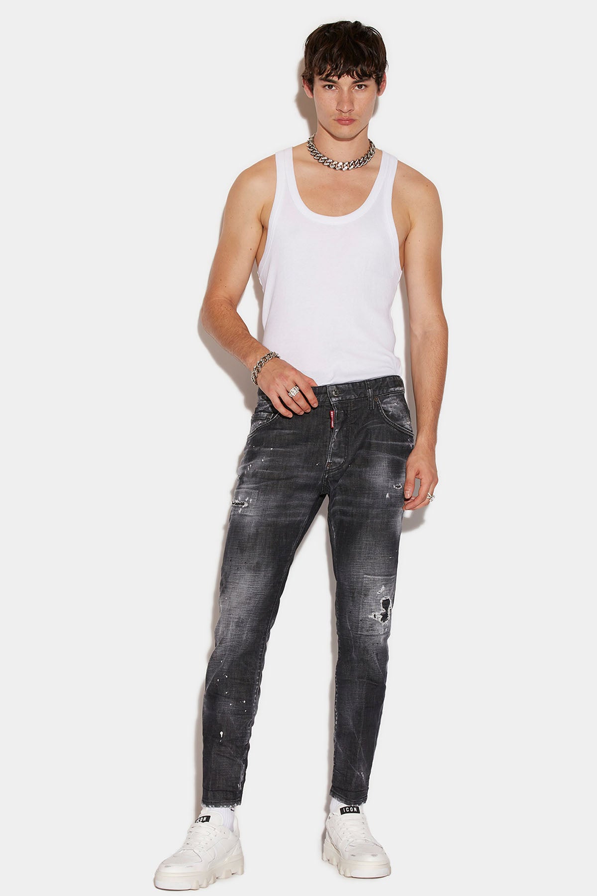 Dsquared Skater Yama Ve Yırtık Detaylı Jeans S74lb1039 S30357 900 Libas Trendy Fashion Store