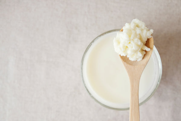 You can easily make kefir at home with a few simple ingredients.