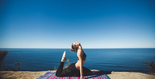 Yoga by the sea reduces stress for the intestinal flora