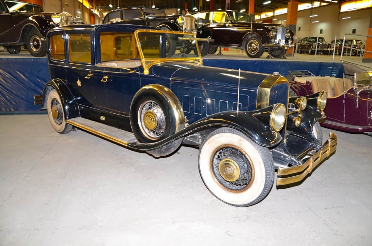 national-car-museum-iran-pierce-arrow-min