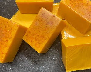 KOJIC ACID WITH RAW PAPAYA AND TURMERIC POWDER 4OZ BARS - PURE ORGANICS HERBS & SUPPLMENTS - Kojic Acid Papaya Soap