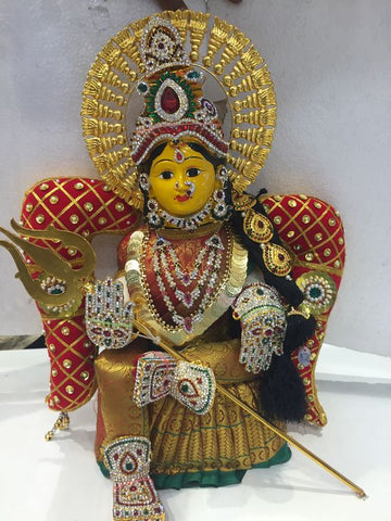 Decoration of varalakshmi idols