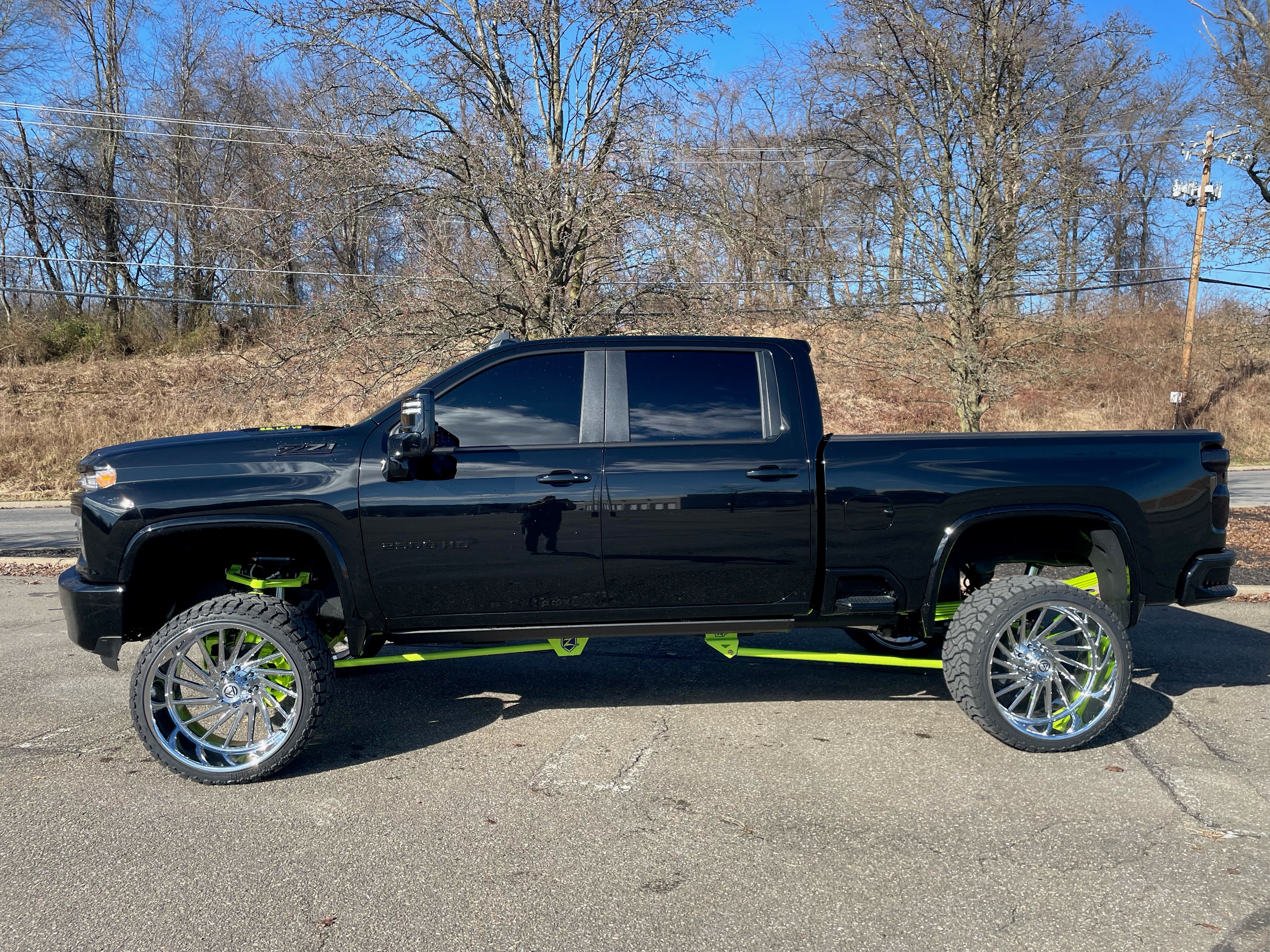2020+ GM 2500/3500 UCF Bolt On Traction Bar Kit