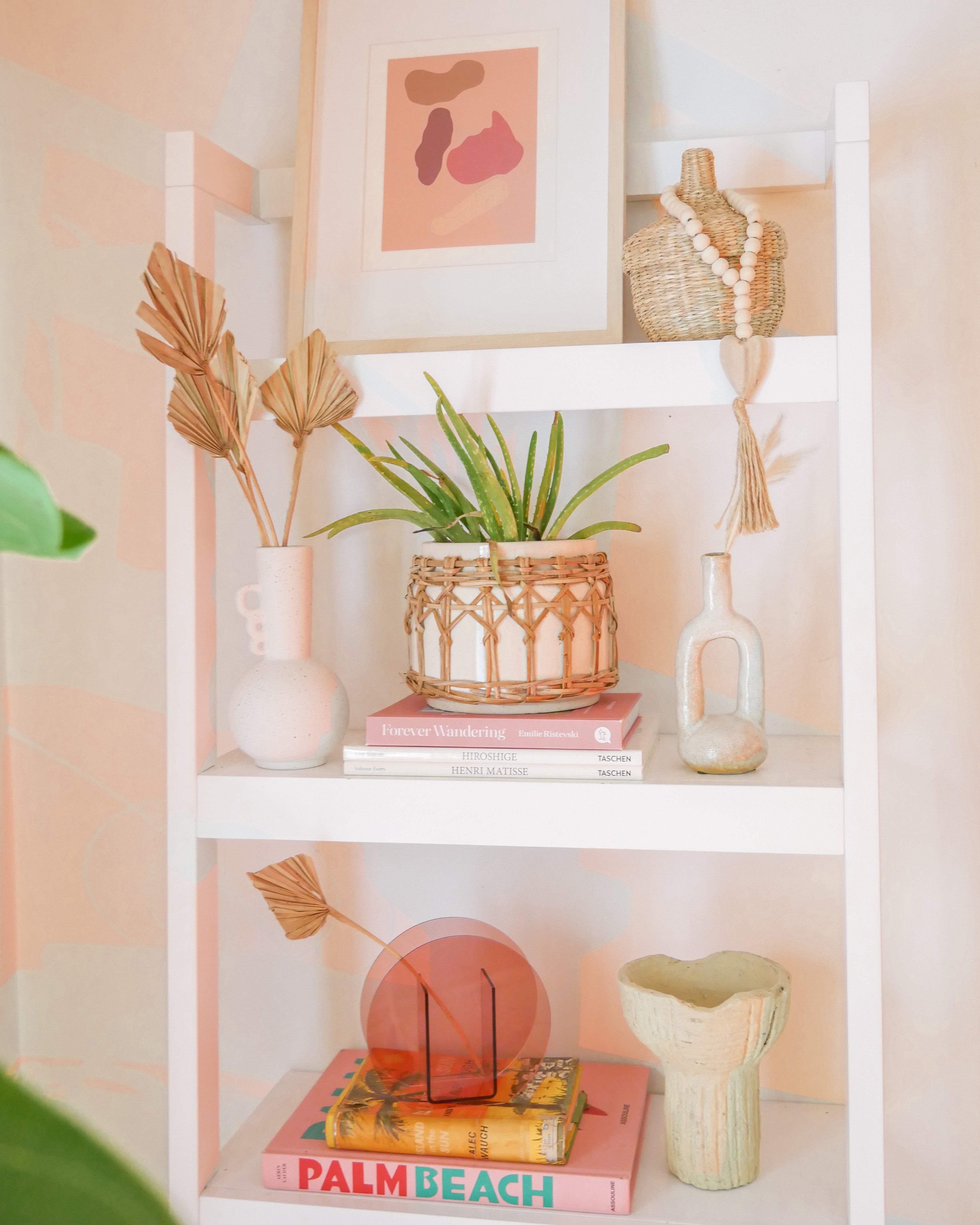 Pink Round Acrylic Vase