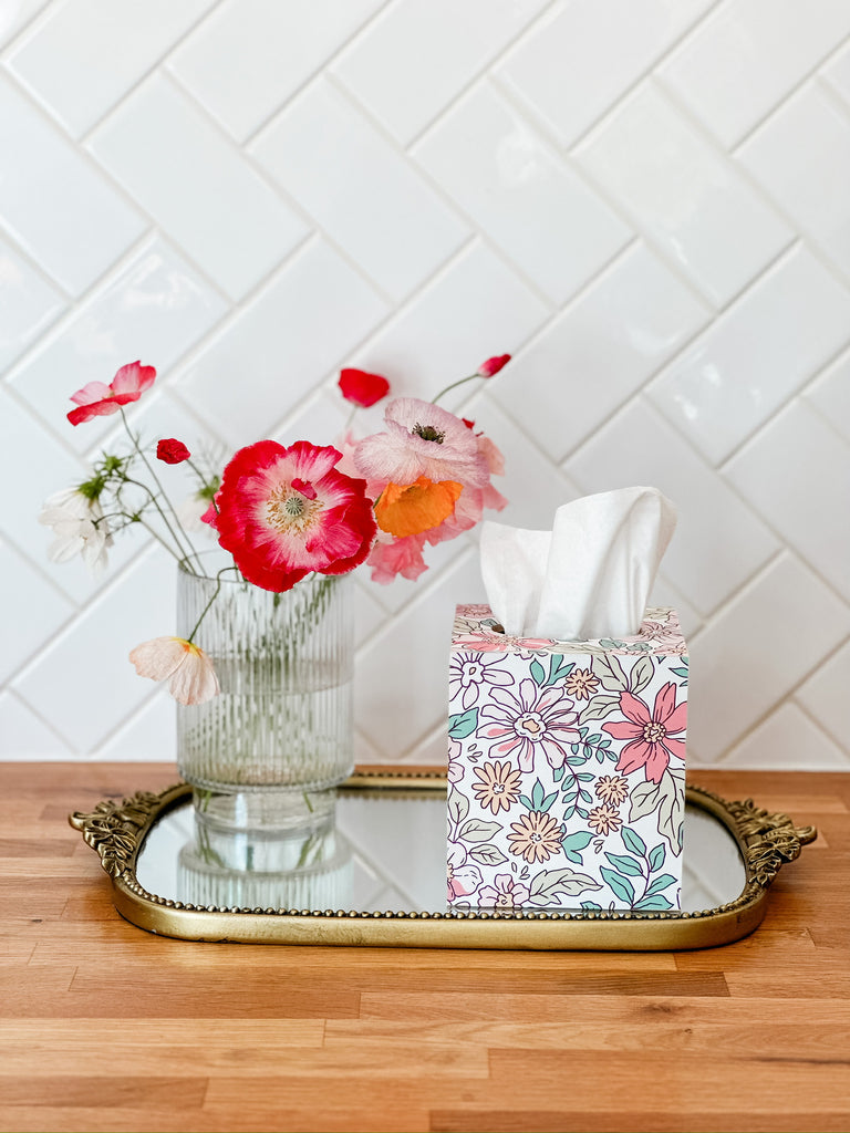 Beautiful low cost tissue box for aesthetic decor