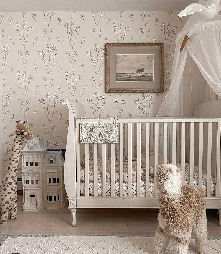 Cute Animal Design Wallpaper for Nursery Rooms | Life n Colors