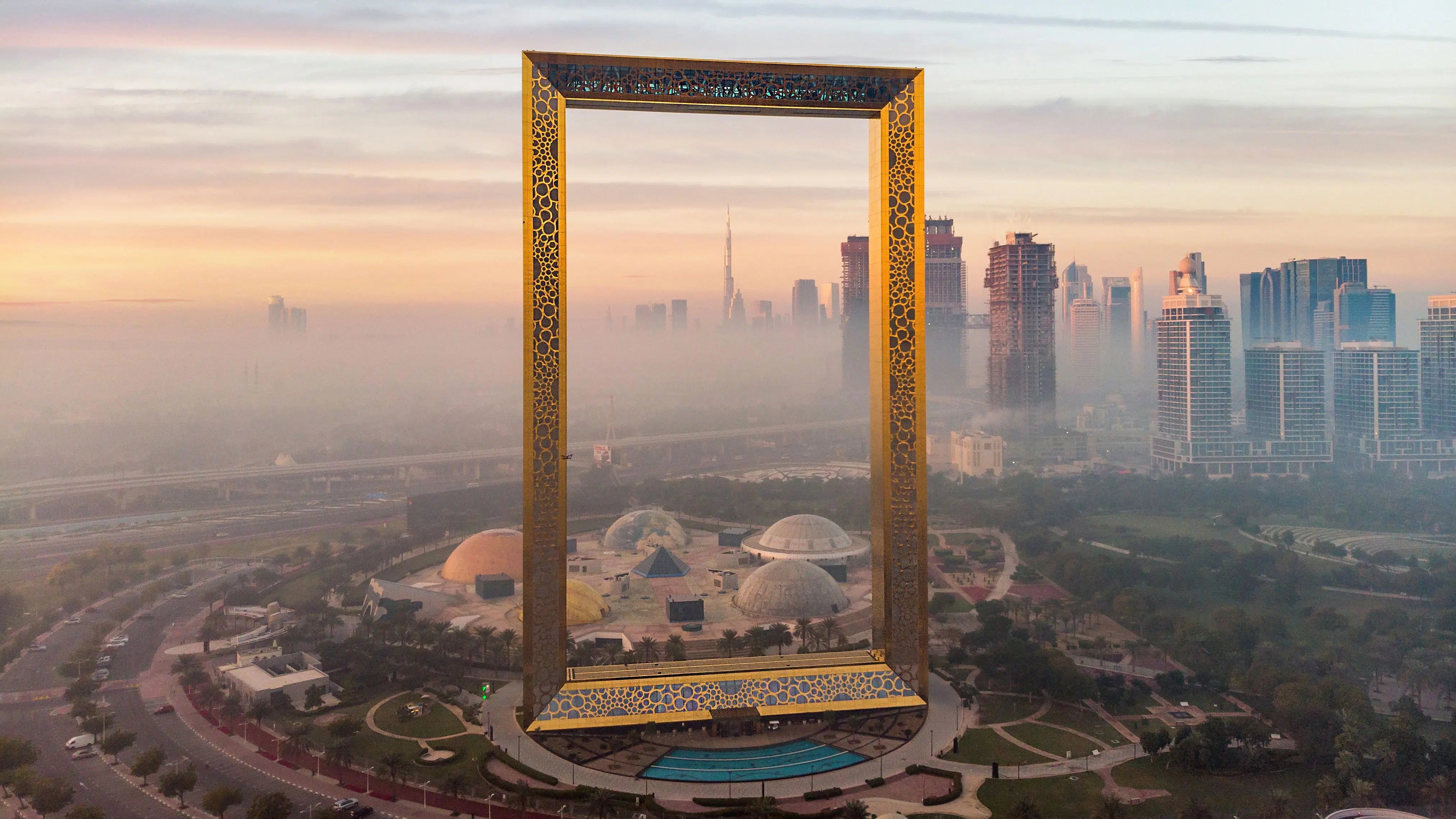 Dubai Frame | Wondergifts