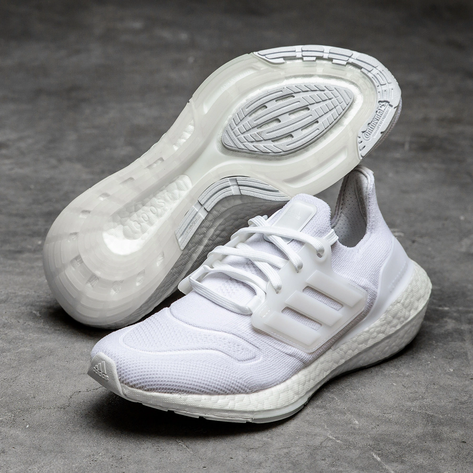 ADIDAS - ULTRABOOST 22 SHOES - WOMEN'S - CLOUD WHITE/CLOUD WHITE/CRYST thewodlife.com