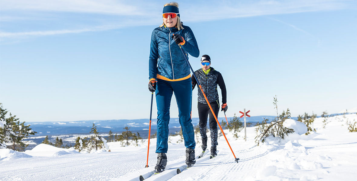 classic-cross-country-skis