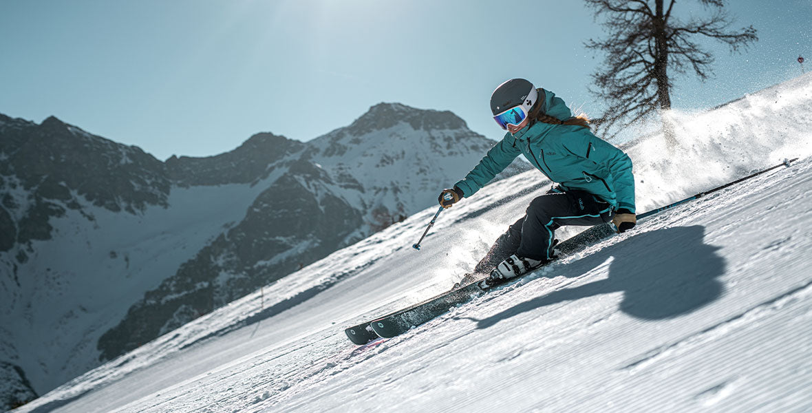 Conseils ski alpin : les chaussures de ski pour femmes - snowflike