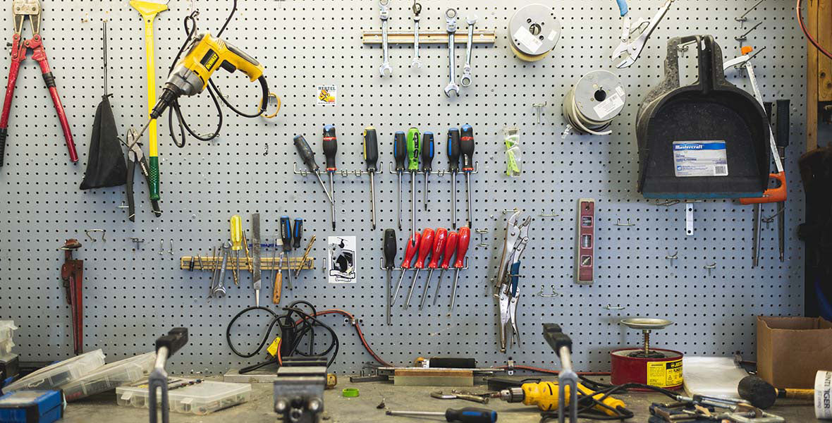 how-about-tuning-gear-at-home-with-ski-maintenance-kit