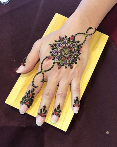 Corak henna simple