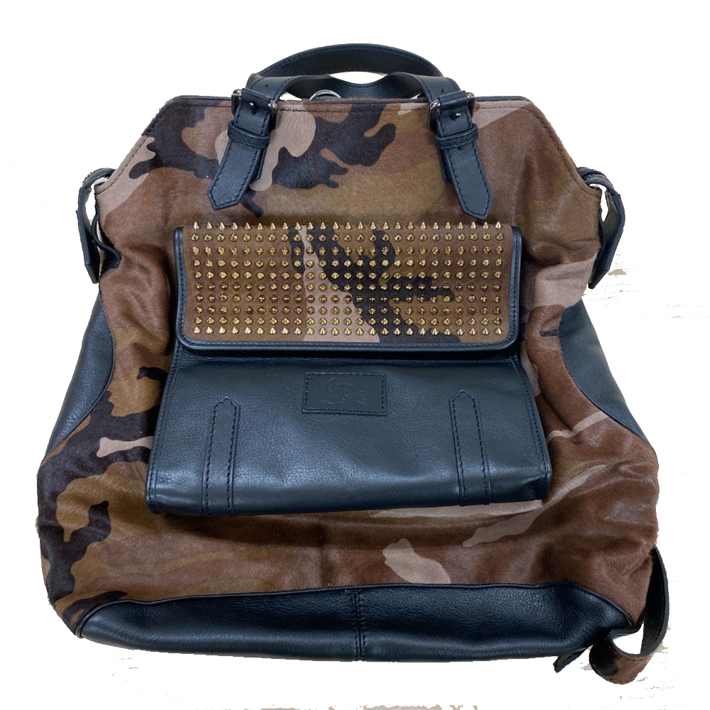 The backpack Louis Vuitton Christopher Monogram GM Prism-El Alfa, in the  clip Coronao Now El Alfa El Jefe x Lil Pump