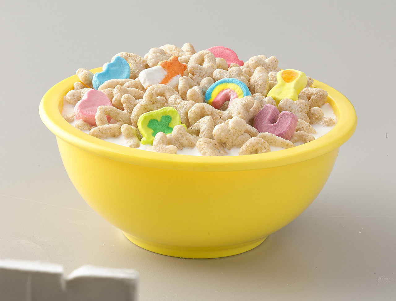 General Mills Lucky Charms Breakfast Cereal with Marshmallows, Whole Grains  - 300 g