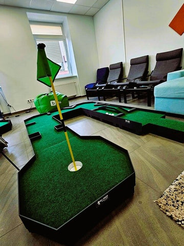 indoor mini golf course