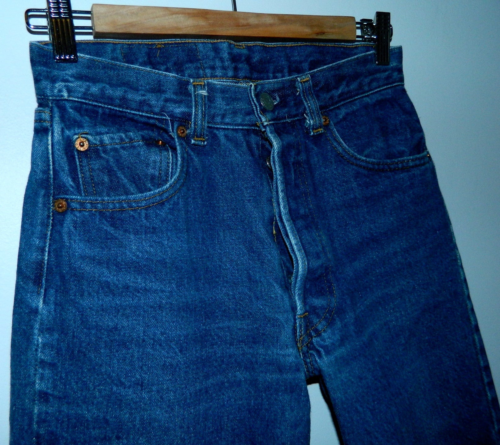 vintage 80s Levi's 501 jeans Shrink to Fit 1983 size 27 – Retro Trend  Vintage