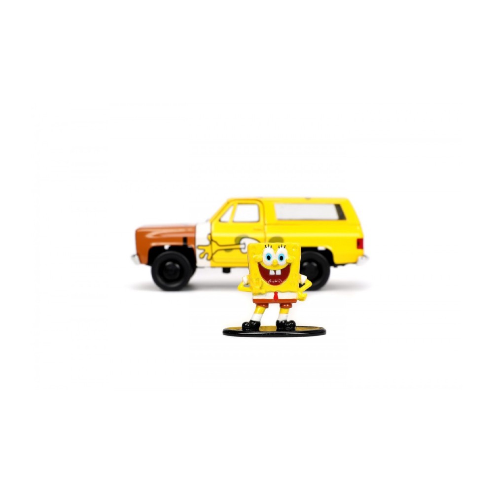 Set Masinuta Metalica Chevy K5 Blazer si Figurina Sponge Bob