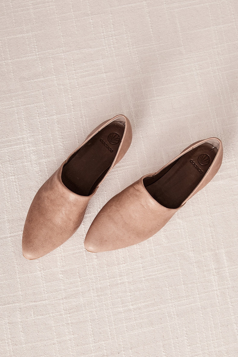 Padu Flats (Taupe) – Flats – Amour Vert