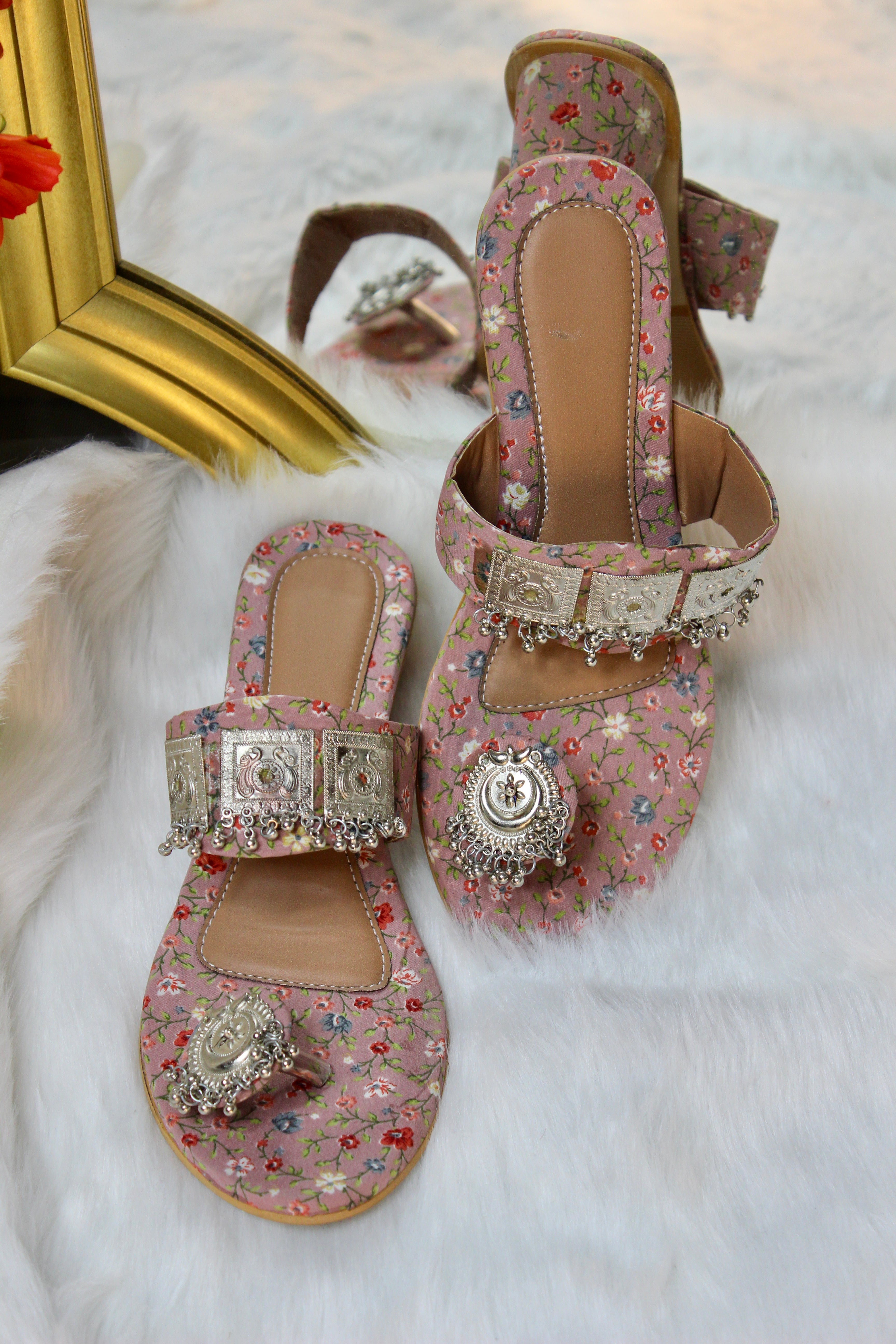 Manara Kolhapuri Heels