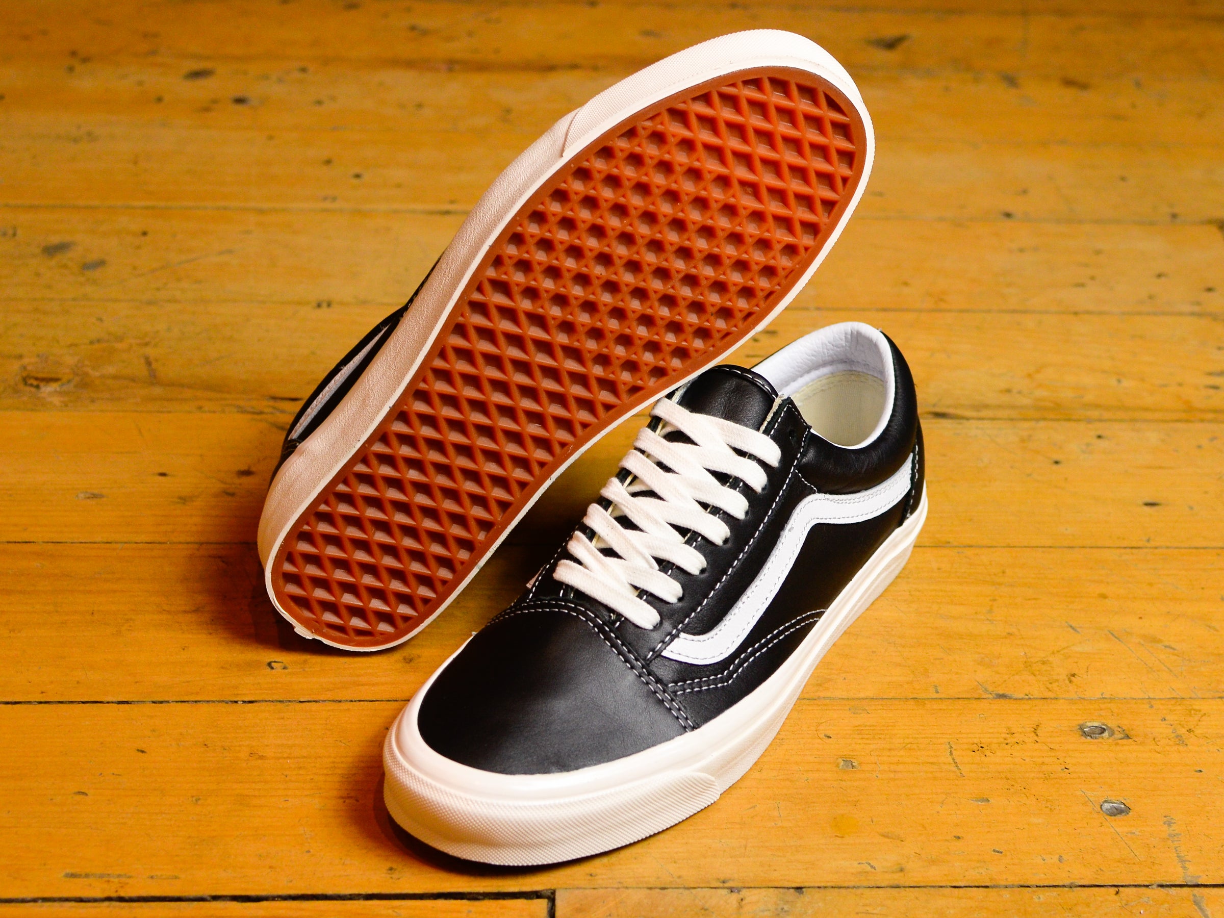 opladning Støvet Tilbagebetale Vans Old Skool 36 DX Anaheim Factory - Black/Leather – THE SURE STORE