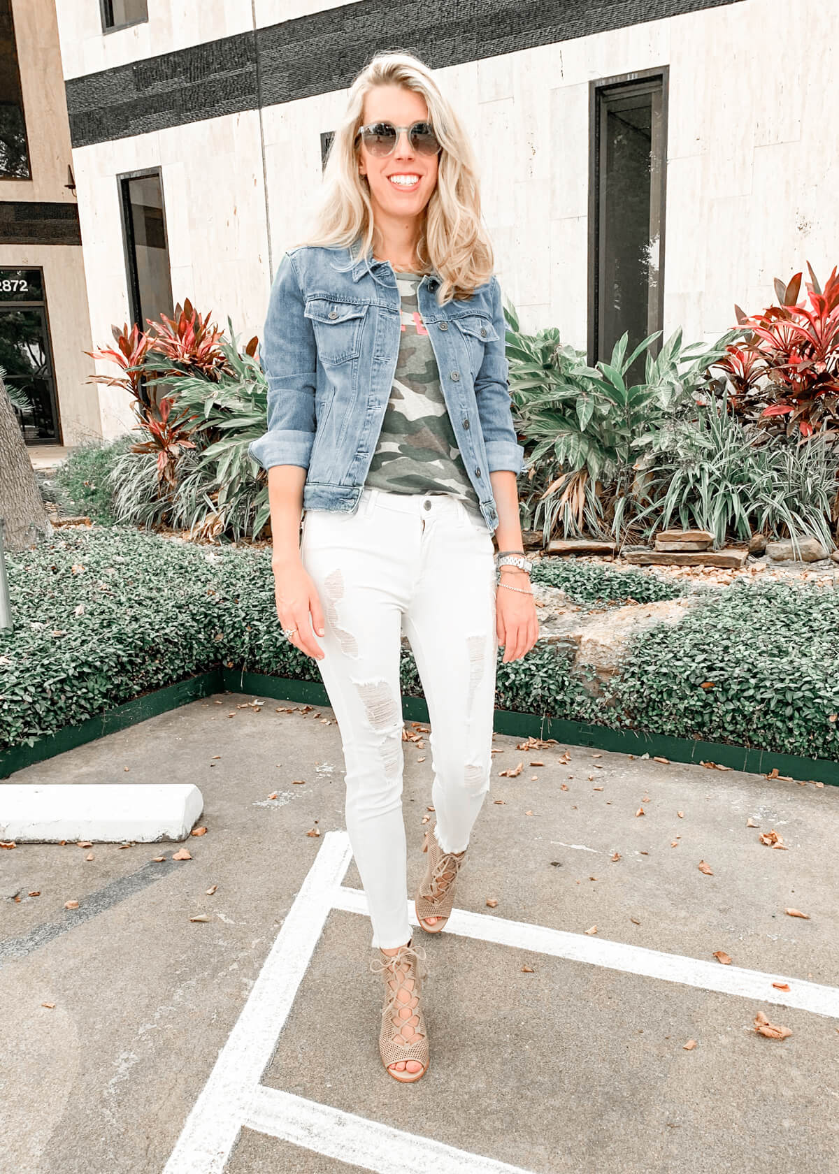 White Jeans Outfit Ideas - 5 Ways to Wear White Jeans – Muse Boutique Outlet