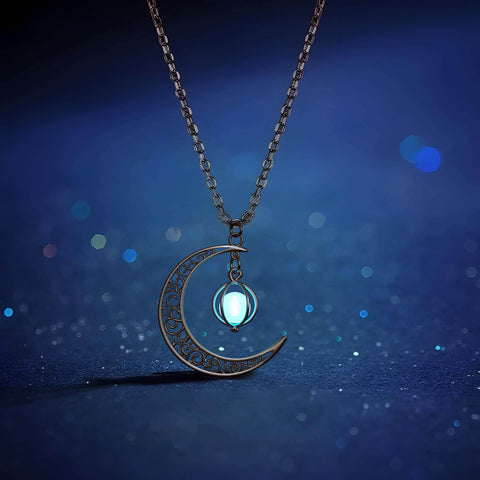 Enchanted Moonstone Necklace – Holura