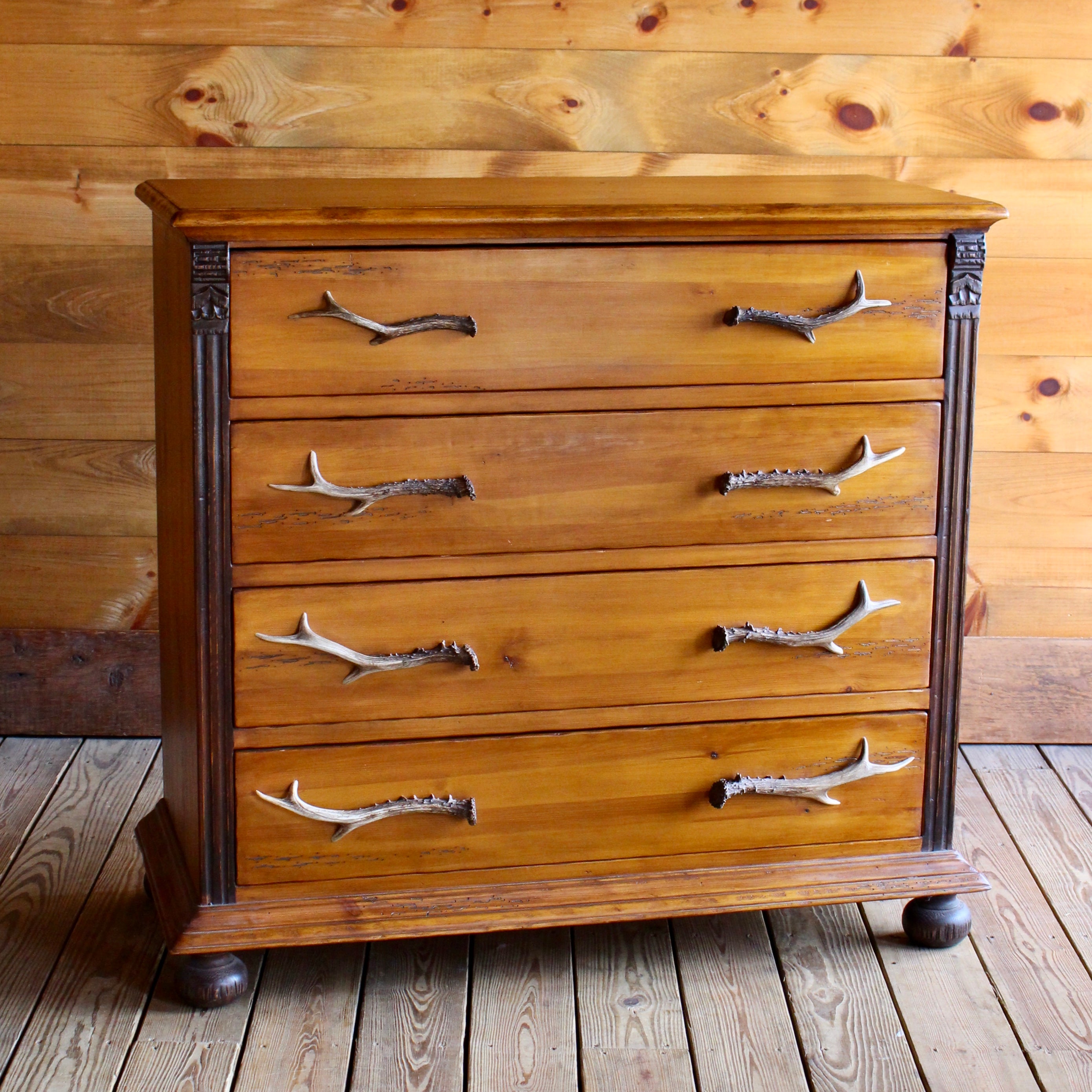 Warren Dresser Dartbrook Rustic Goods