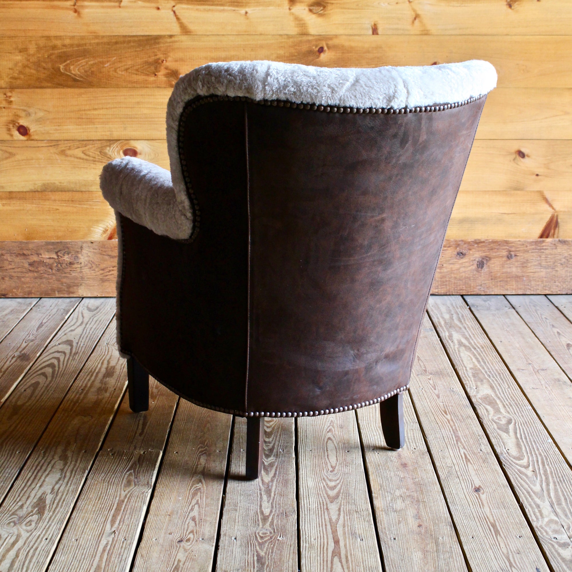 Rustic Furniture Stores Shearling & Leather Chair Dartbrook Rustic